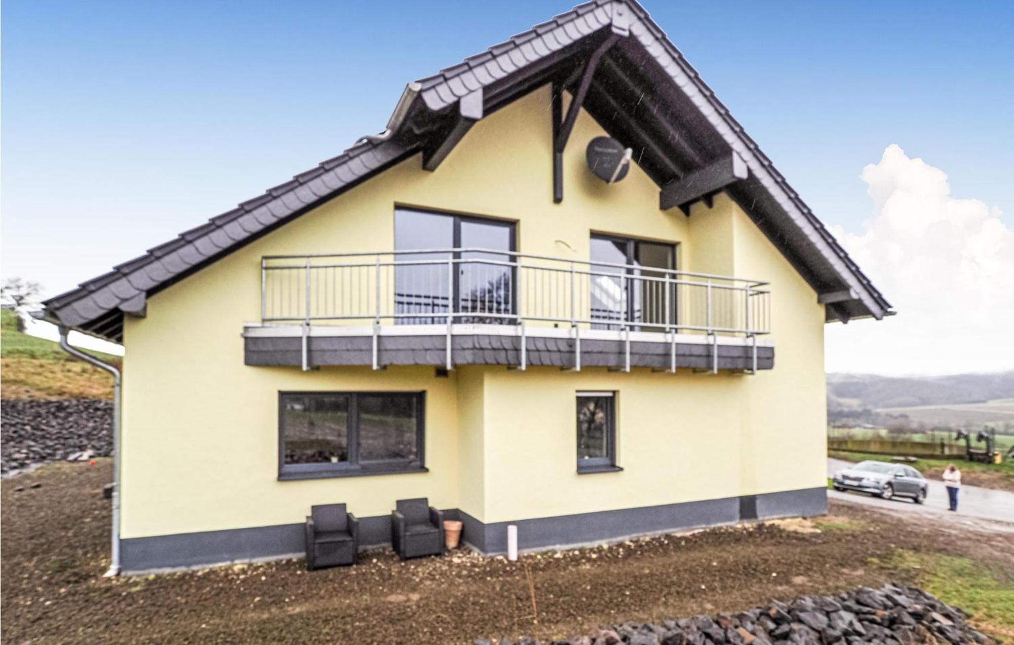 1 Bedroom Lovely Apartment In Kelberg Rothenbach Rothenbach  エクステリア 写真